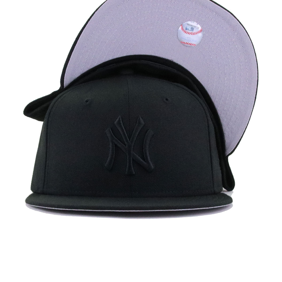 New York Yankees Black on Black New Era 59Fifty Fitted