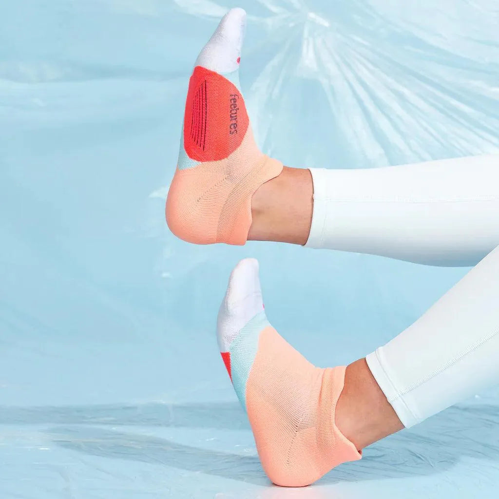 Elite Light Cushion No Show Tab Socks