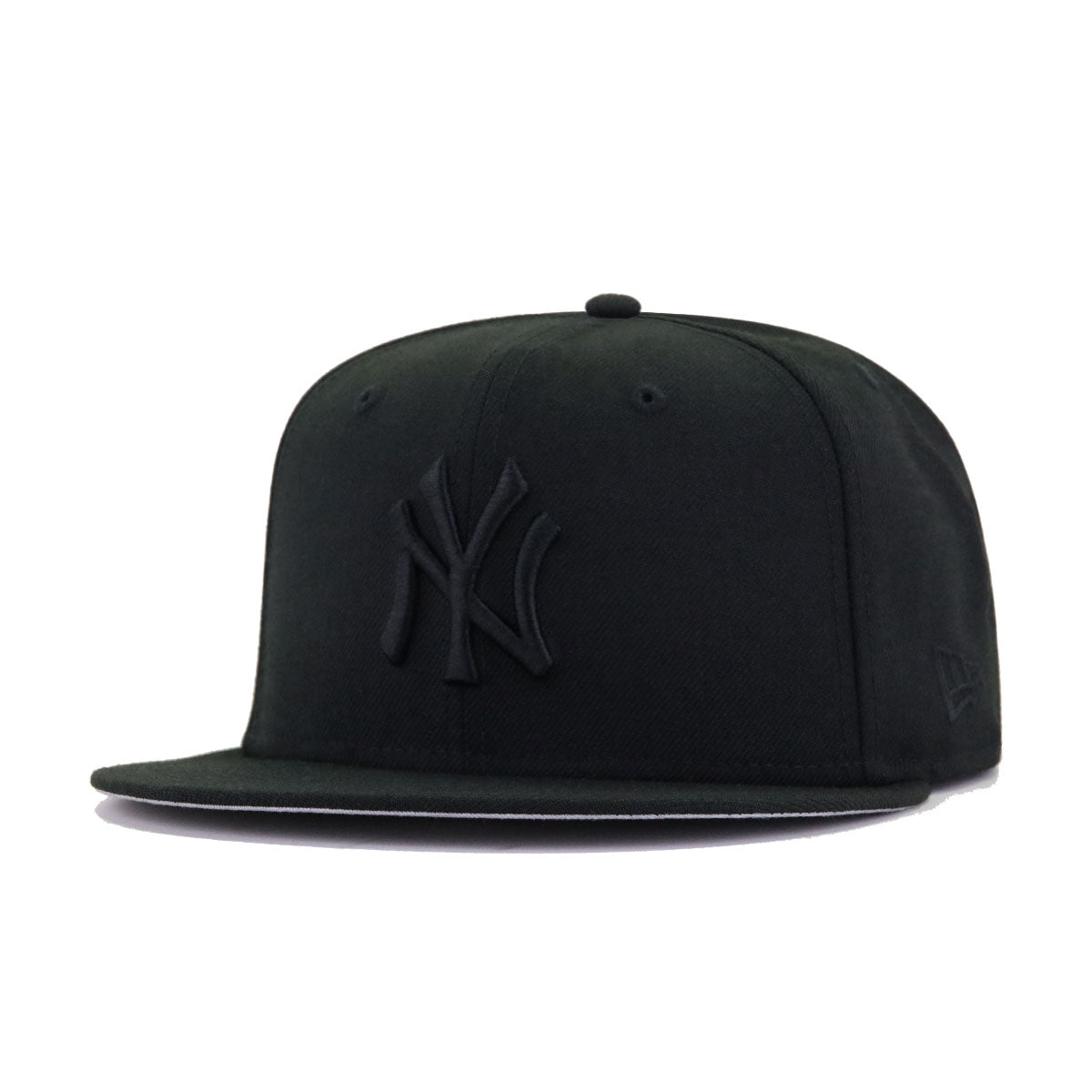New York Yankees Black on Black New Era 59Fifty Fitted