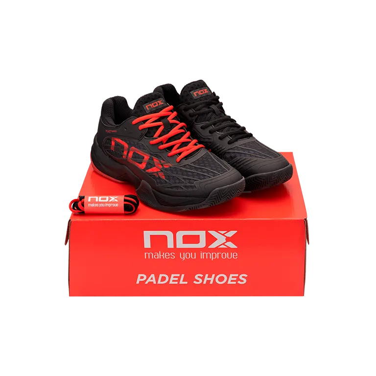 Padel Shoes NOX AT10 Lux Negro/Rojo