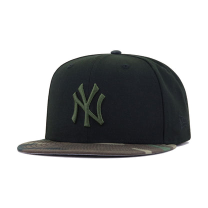 New York Yankees Black Woodland Camouflage New Era 9Fifty Snapback