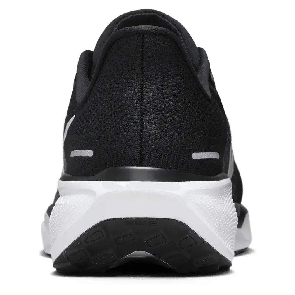 Men's Pegasus 41 Running Shoes Black and White