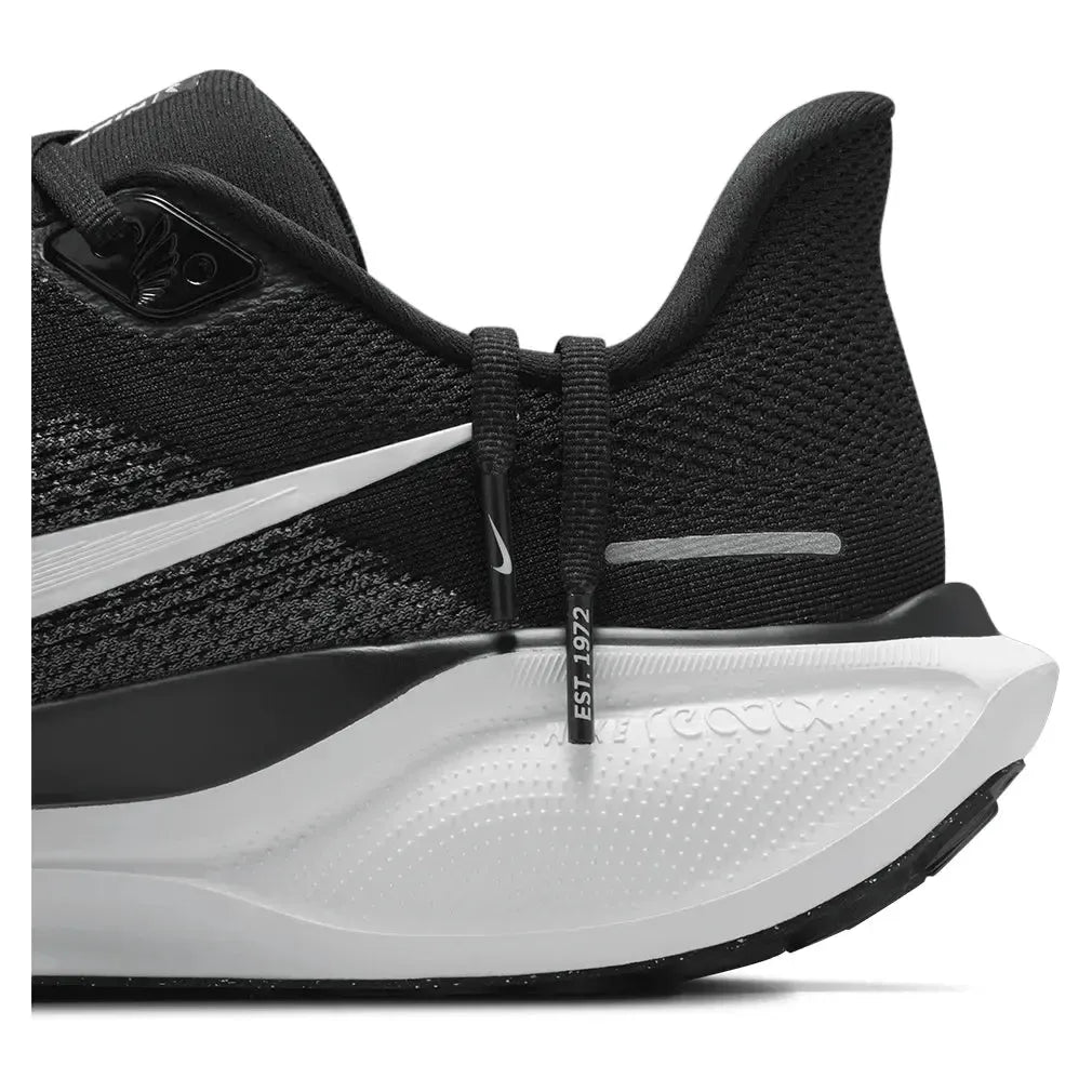 Men's Pegasus 41 Running Shoes Black and White