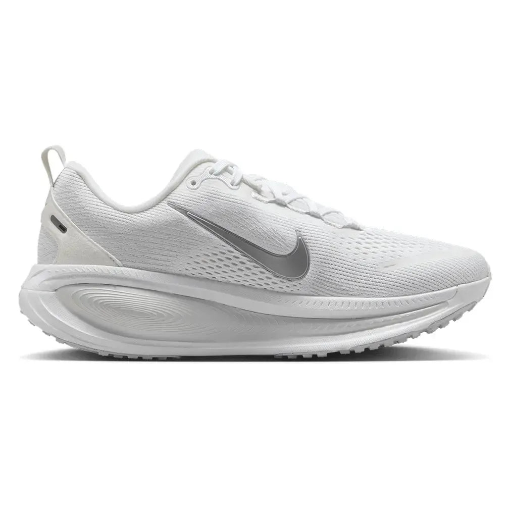 Women's Vomero 18 Running Shoes White and Metallic Silver