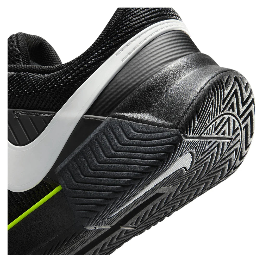 Women's Zoom GP Challenge 1.5 Tennis Shoes Black and White