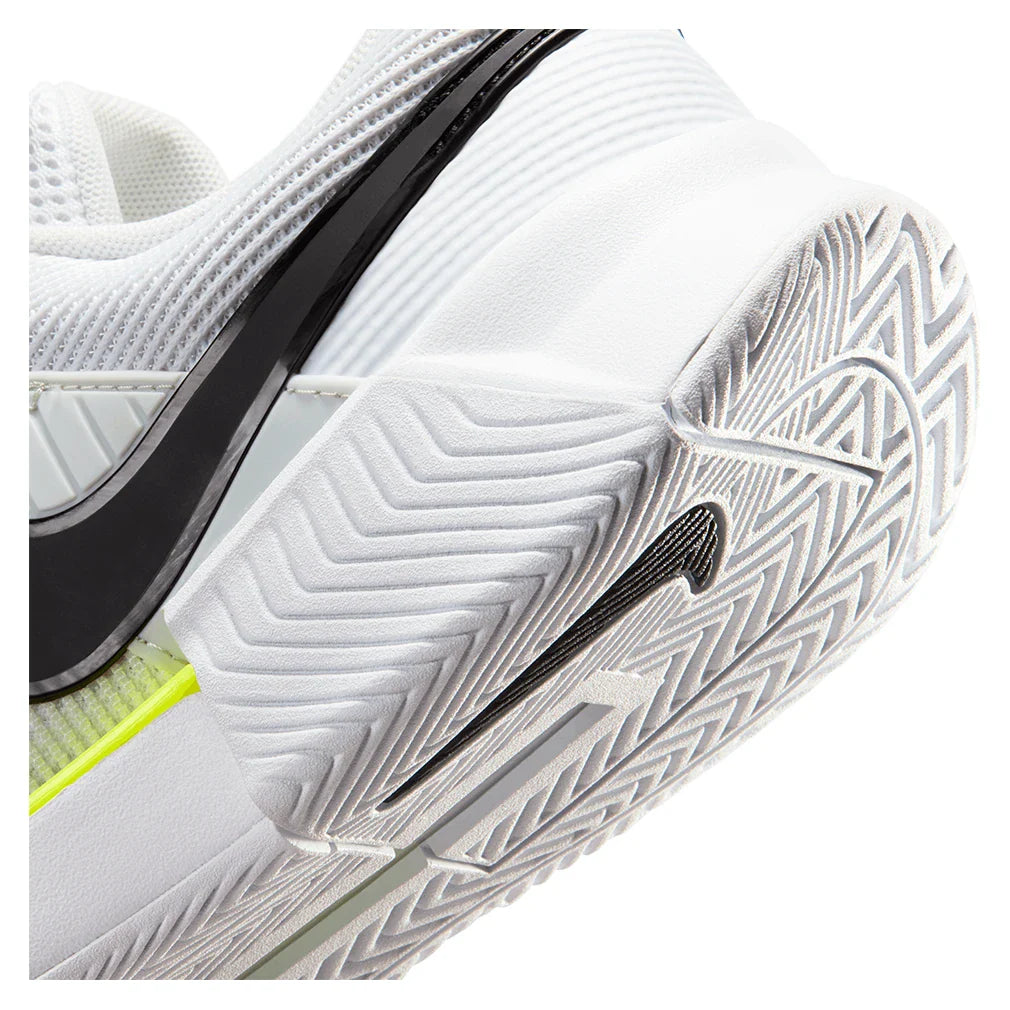Women's Zoom GP Challenge 1.5 Tennis Shoes White and Black