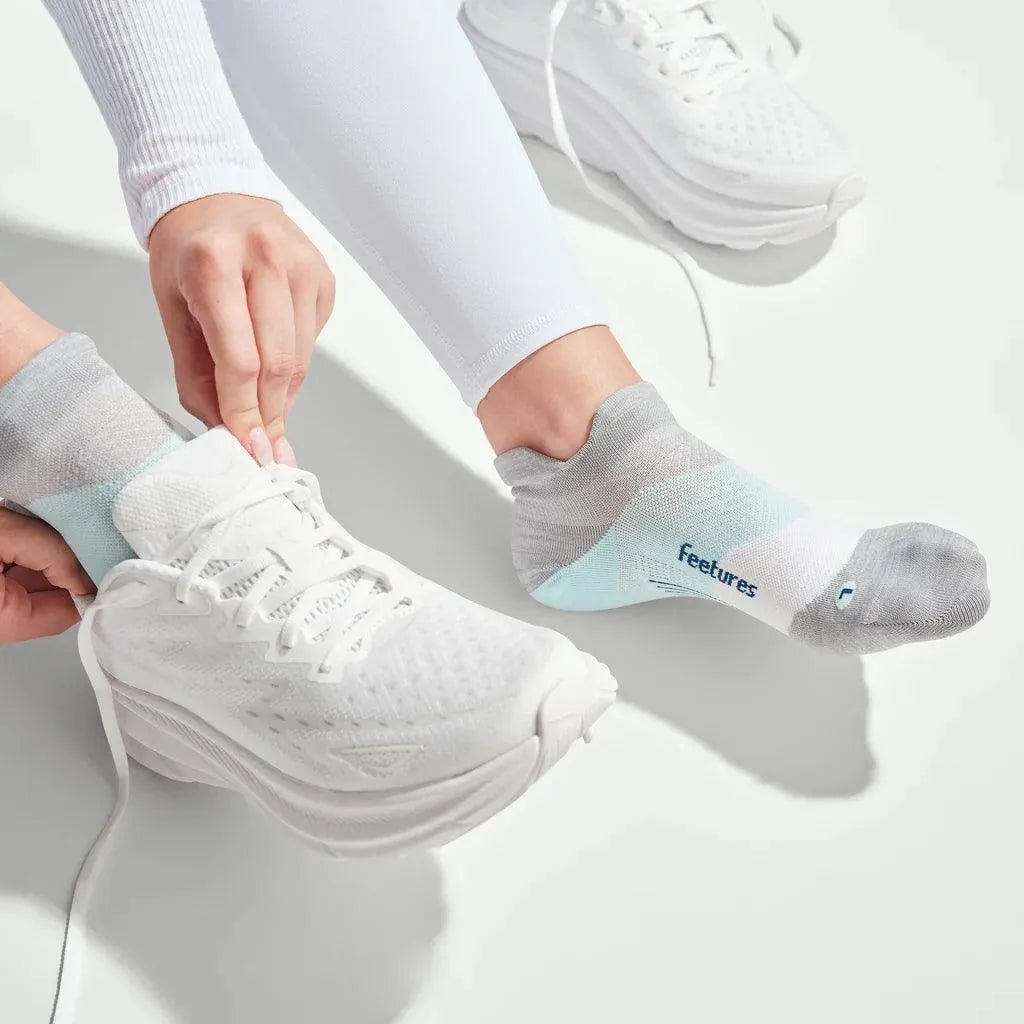 Elite Ultra Light No Show Tab SocksTienda Tennis