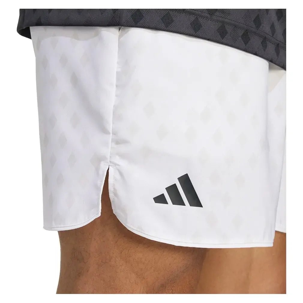 Men's Club Graphic 9 Inch Tennis Short White and Dash GreyTienda Tennis