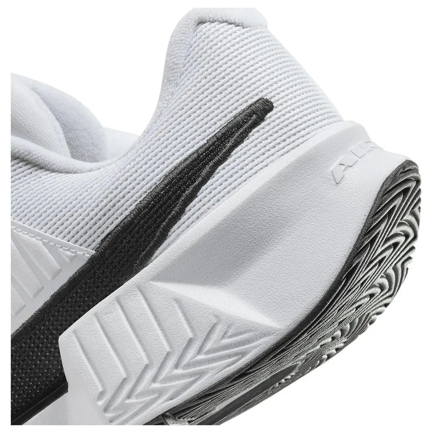 Men's GP Challenge Pro Tennis Shoes White and BlackTienda Tennis