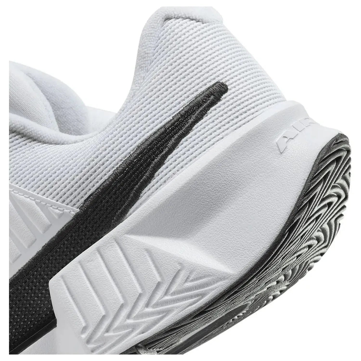Men's GP Challenge Pro Tennis Shoes White and BlackTienda Tennis